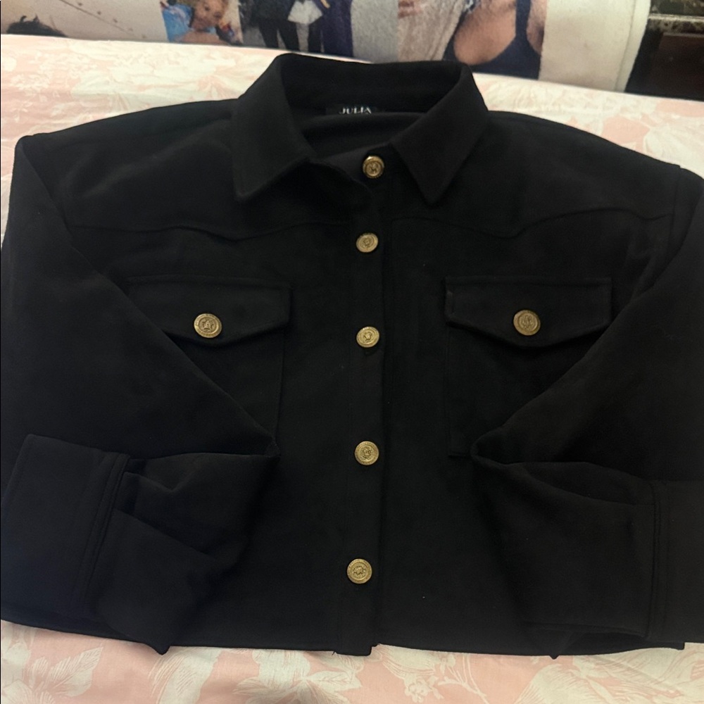 Chic Black Utility Jacket with Gold Buttons